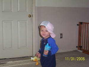 nicky_sporting_the_pink_yankees_cap.jpg